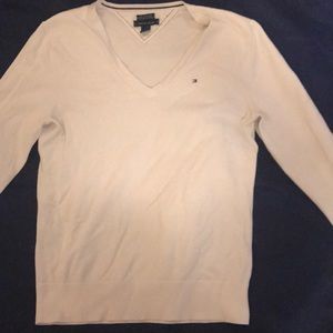 White sweater/v neck